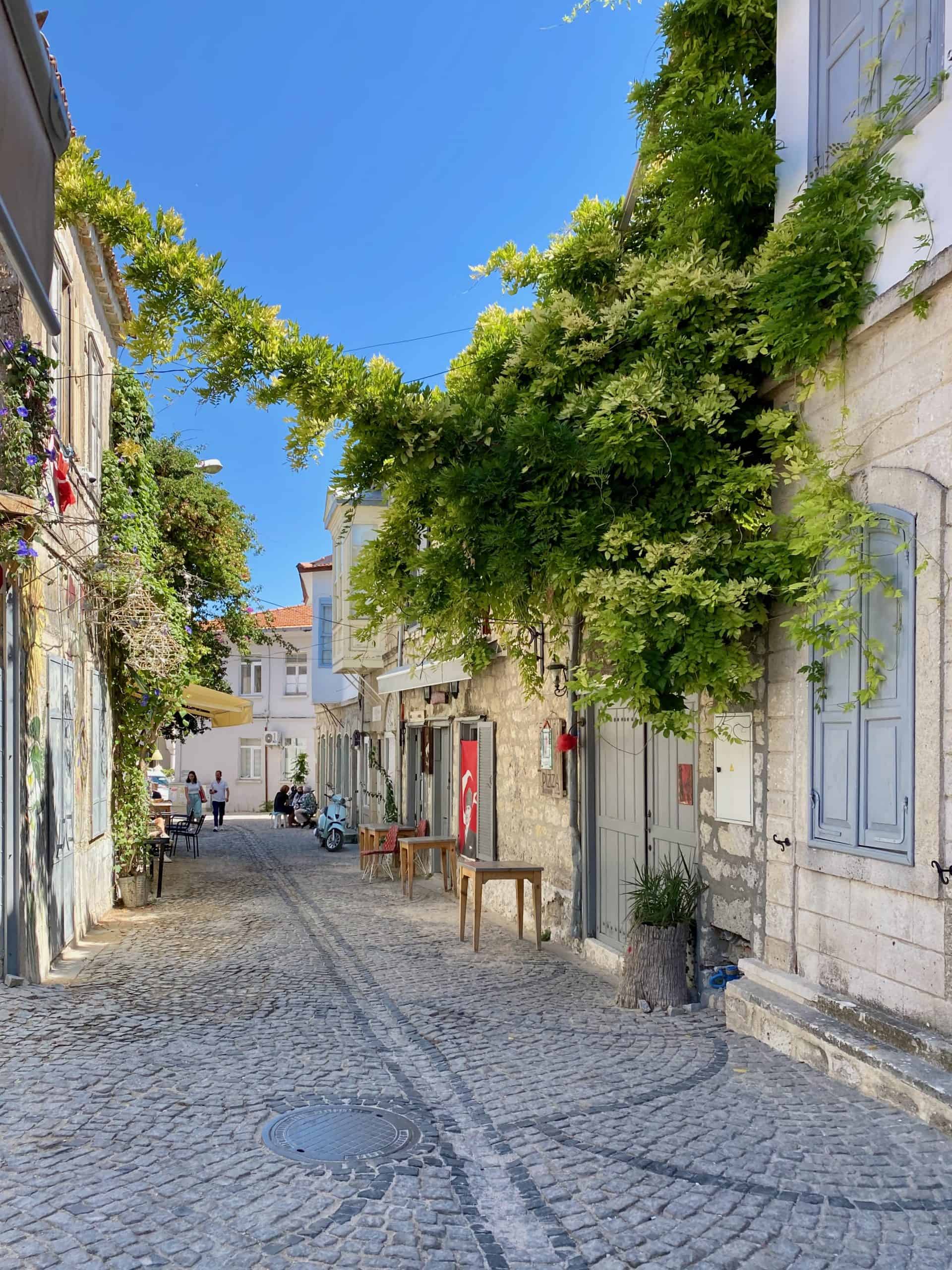 A stroll through the old town is one of the many things to do in Alaçatı